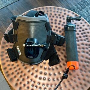 GoPro Black Dog Harness Mount - Floating GoPro handle